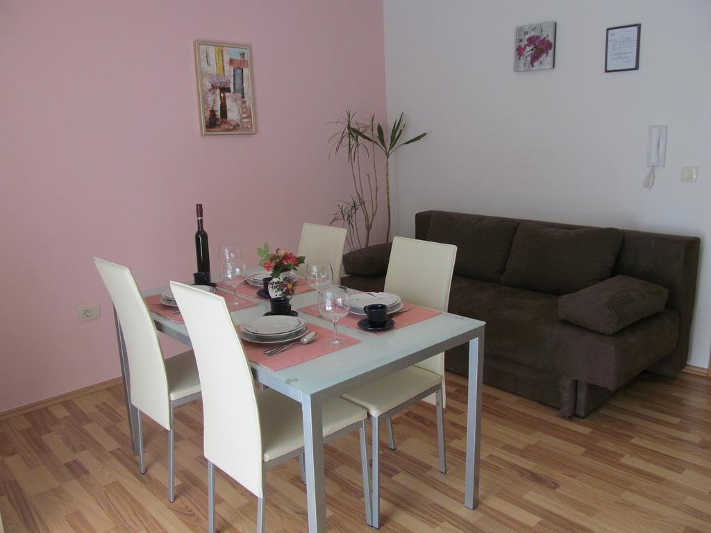 Apartment Danese Promajna Habitación foto